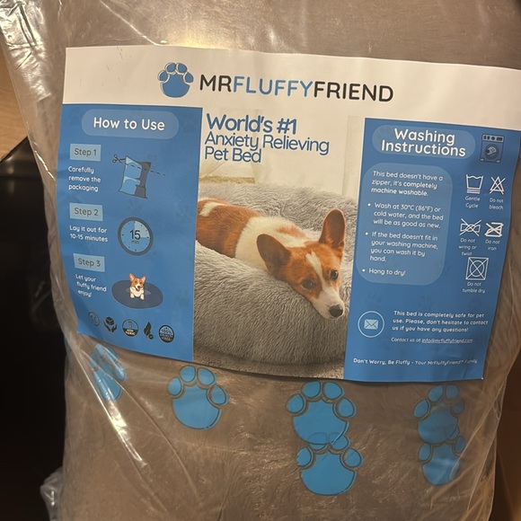 Cozy Plush Dog Bed- L/XL - Picture 3 of 3